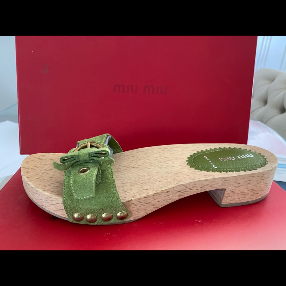 Miu Miu NWT/Box Wood Slides w/Green Suede Sz 38.5